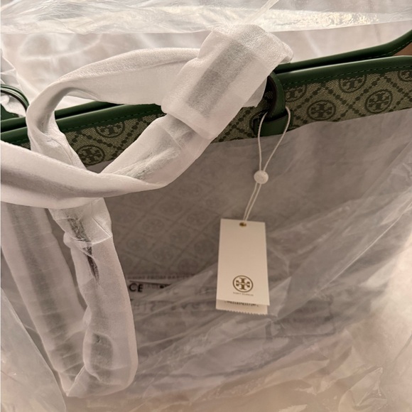 Tory Burch Green and White Tote Bag - Picture 6 of 9